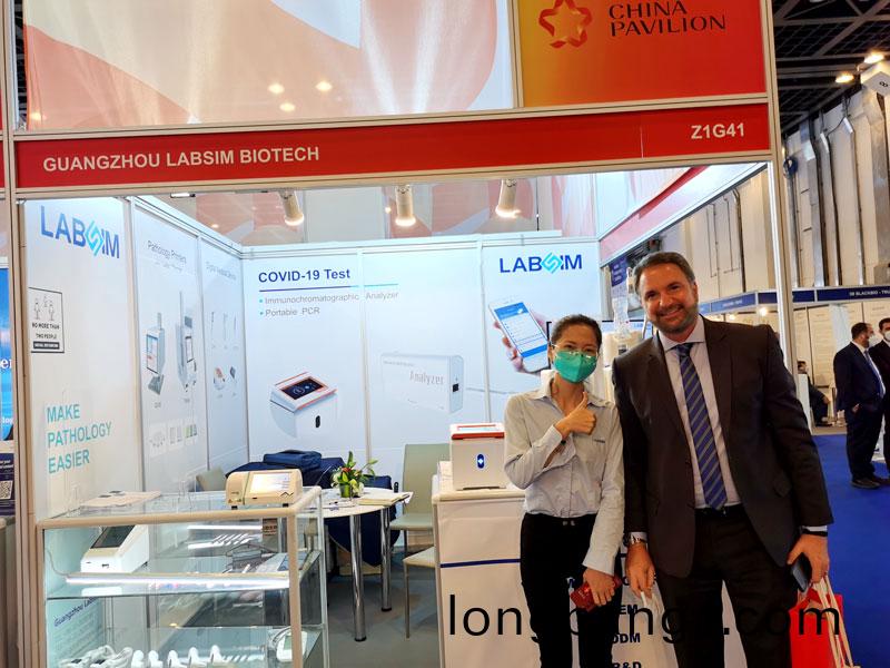 【展(zhan)會迴顧(gu)】藍(lan)勃生(sheng)物(wu)精綵亮(liang)相(xiang)2022 MEDLAB Middle East
